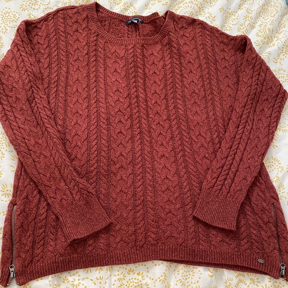 American Eagle Outfitters Sweaters - American eagle knit